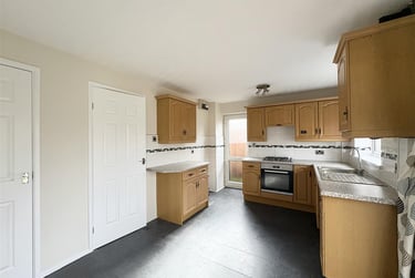 3 bed house, Osprey Close, Clifton, Nottingham, NG118SX - Image 7